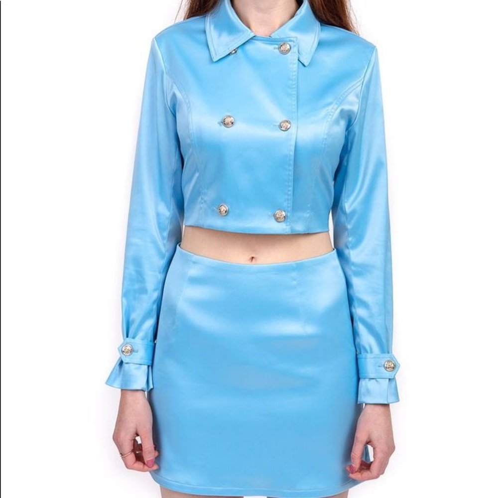 She’s far out premier collection blue tops